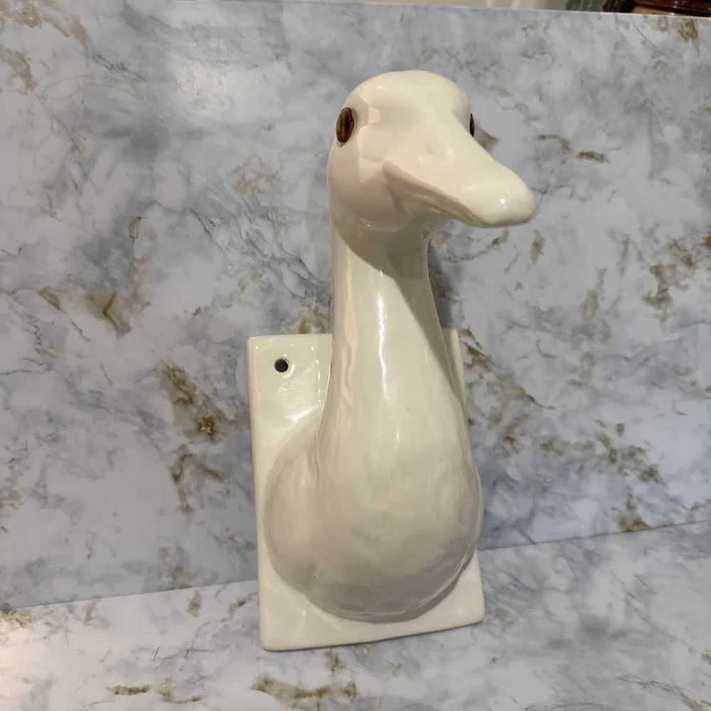 Vintage Cottage Core Goose Head White Ceramic Towel Or Apron Holder